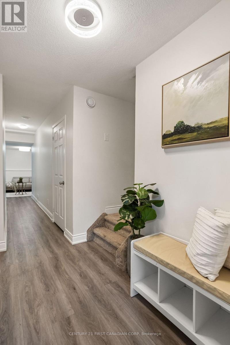 24 - 1855 Aldersbrook Road, London North, Ontario  N6G 4R4 - Photo 5 - X12121649