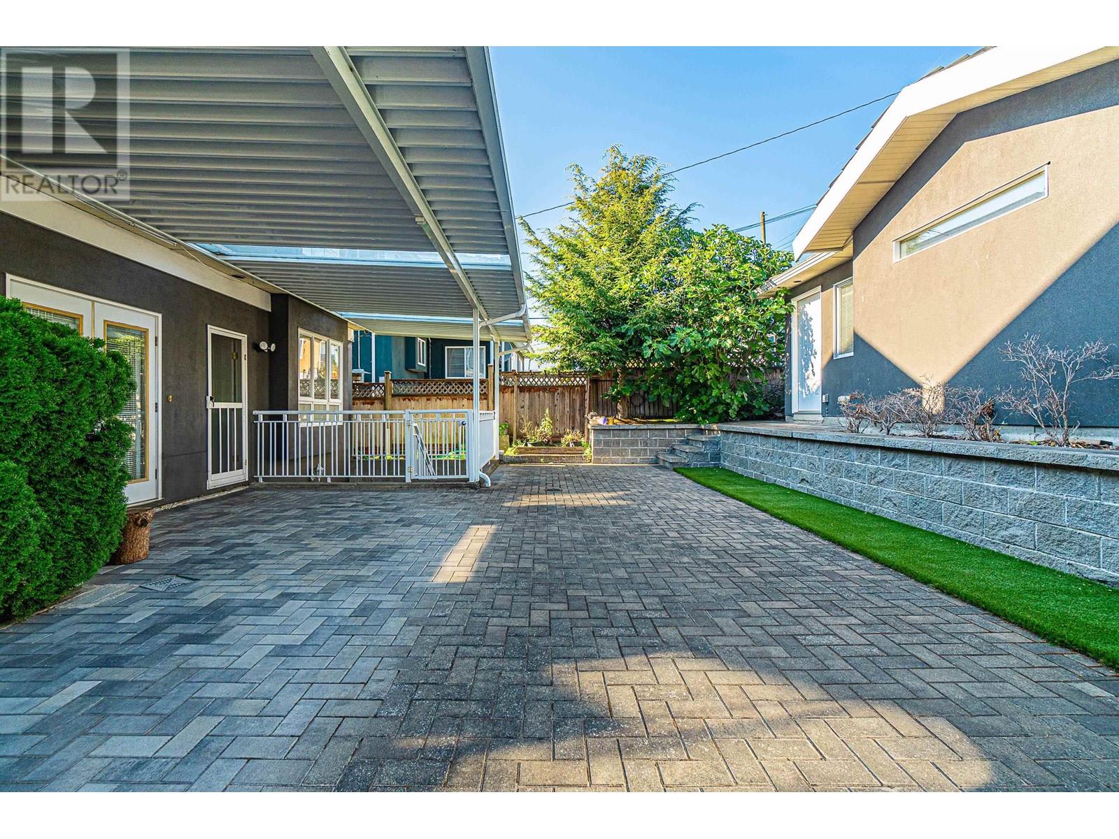 7736 Jasper Crescent, Vancouver, British Columbia  V5P 3S9 - Photo 37 - R2995392
