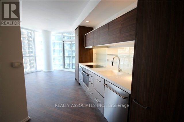 807 - 45 Charles Street E, Toronto, Ontario  M4Y 0B8 - Photo 4 - C12134009