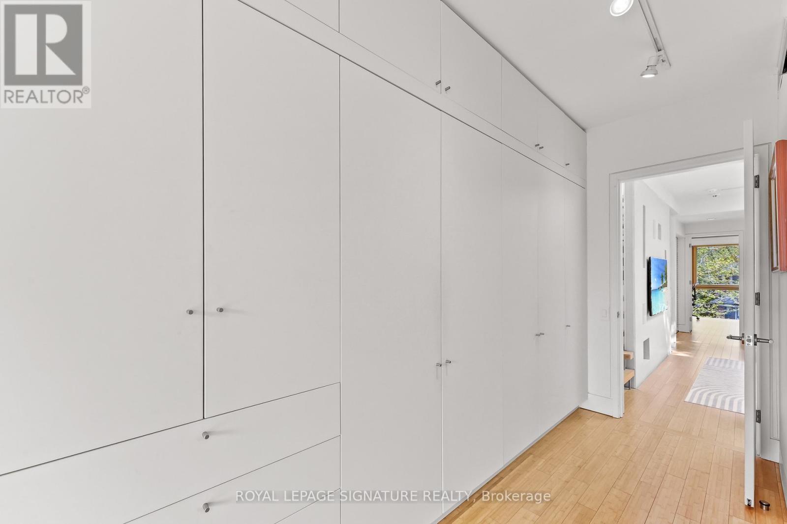 215 Bowood Avenue, Toronto (Lawrence Park North), Ontario  M4N 1Y7 - Photo 24 - C12134058