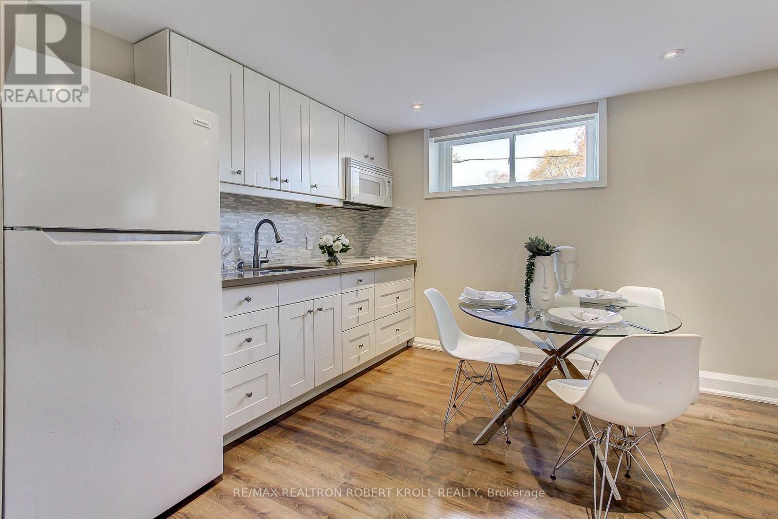 154 Brighton Avenue, Toronto (Bathurst Manor), Ontario  M3H 4E2 - Photo 38 - C12134156