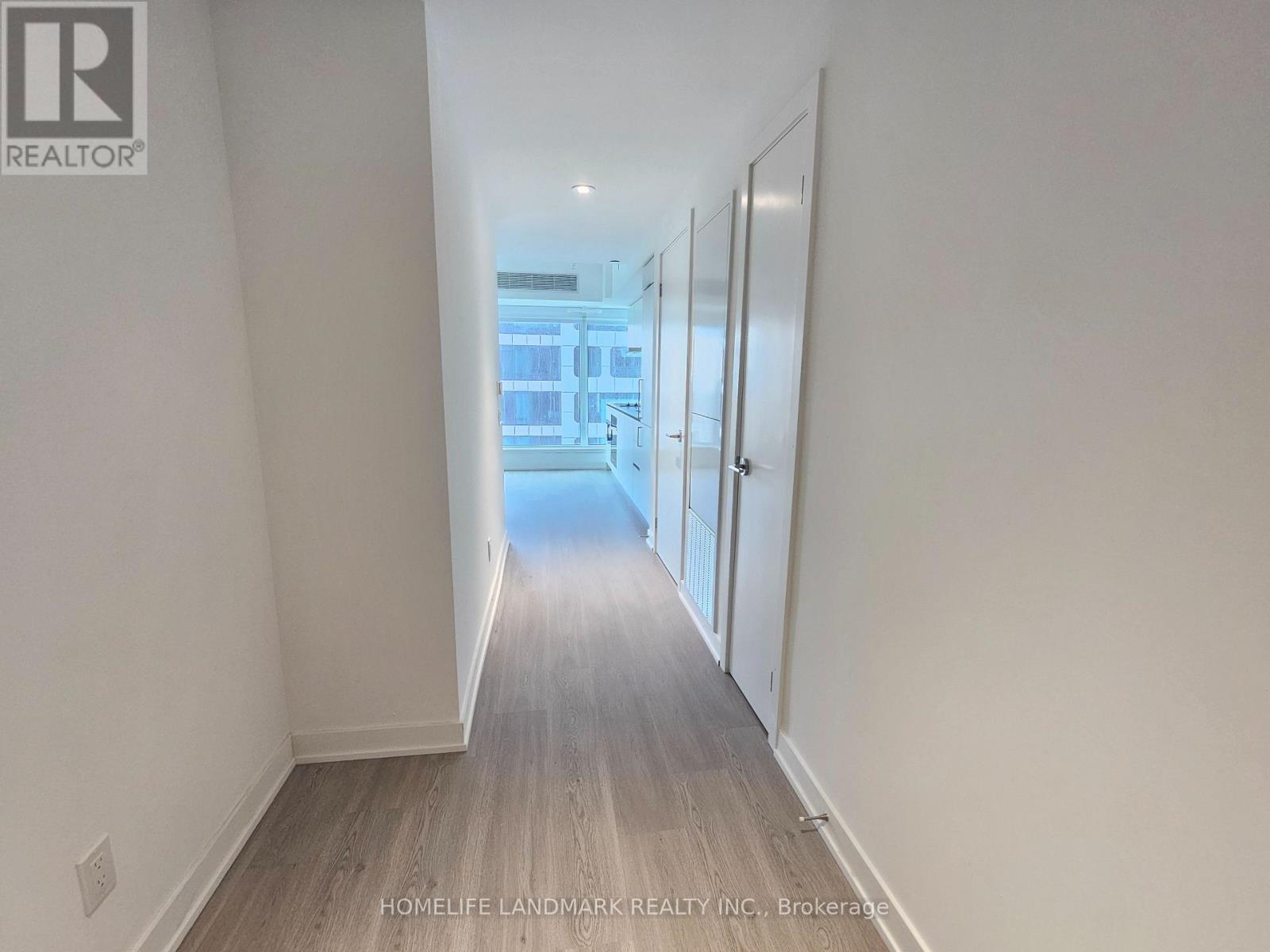 2105 - 8 Wellesley Street W, Toronto, Ontario  M4Y 0J5 - Photo 6 - C12134296