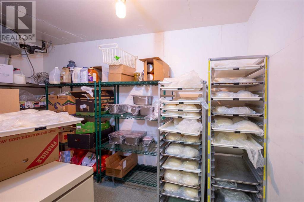 123 Pizza Avenue Sw, Calgary, Alberta  T2R 1B8 - Photo 8 - A2217963