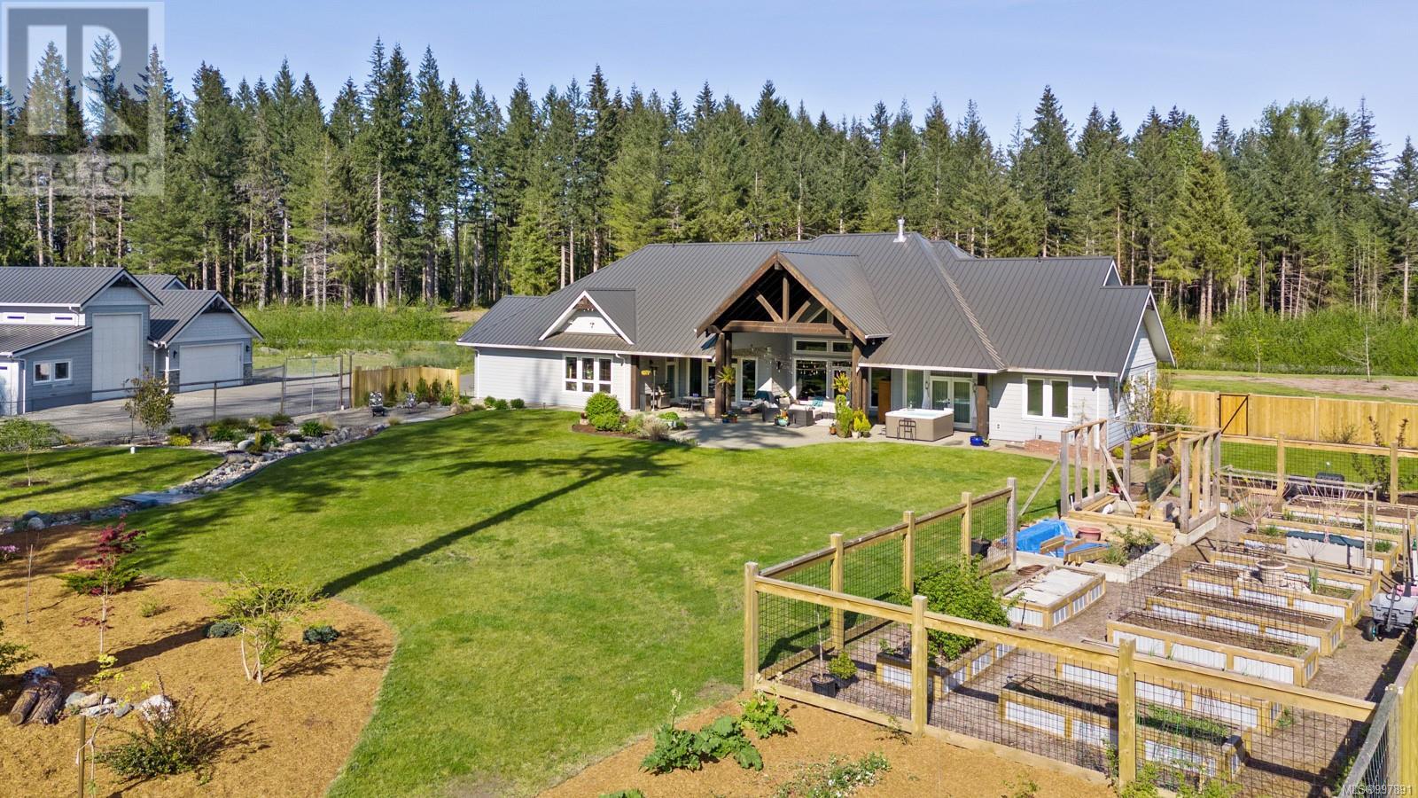 8757/8761 Oyster River Way, Black Creek, British Columbia  V9J 1K5 - Photo 47 - 997891