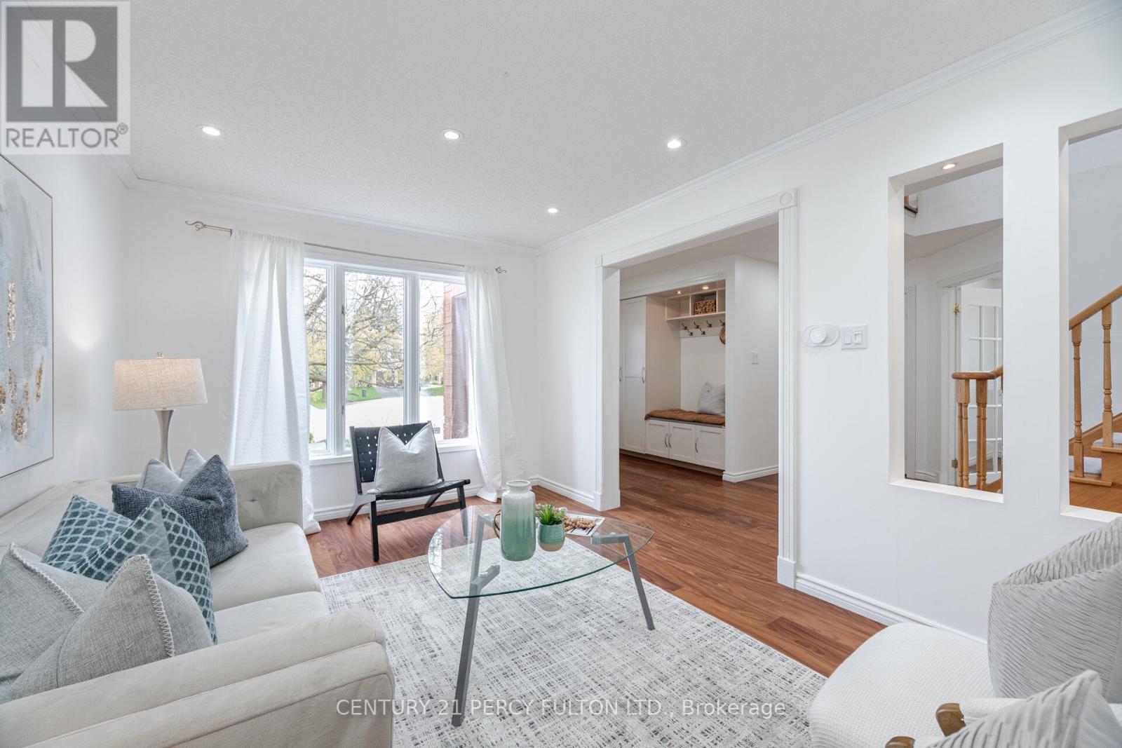 269 Hoover Drive, Pickering (Rougemount), Ontario  L1V 5R9 - Photo 6 - E12134107