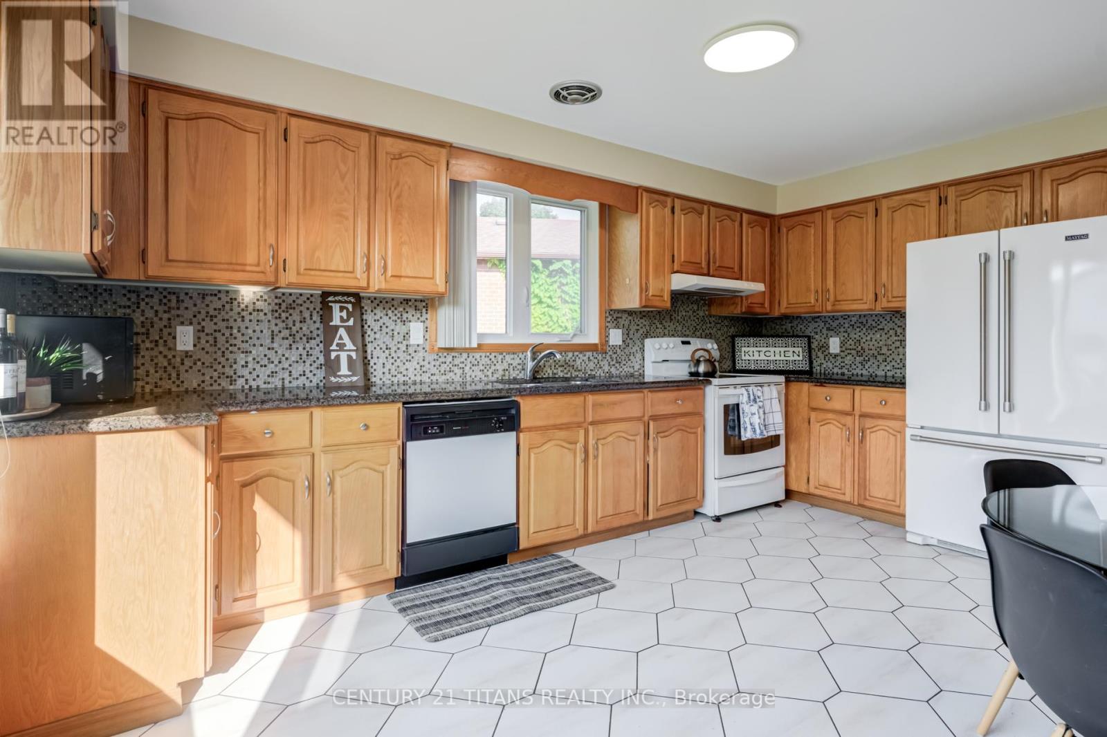 71 Kingswood Drive, Clarington (Courtice), Ontario  L1E 1Z3 - Photo 20 - E12134184