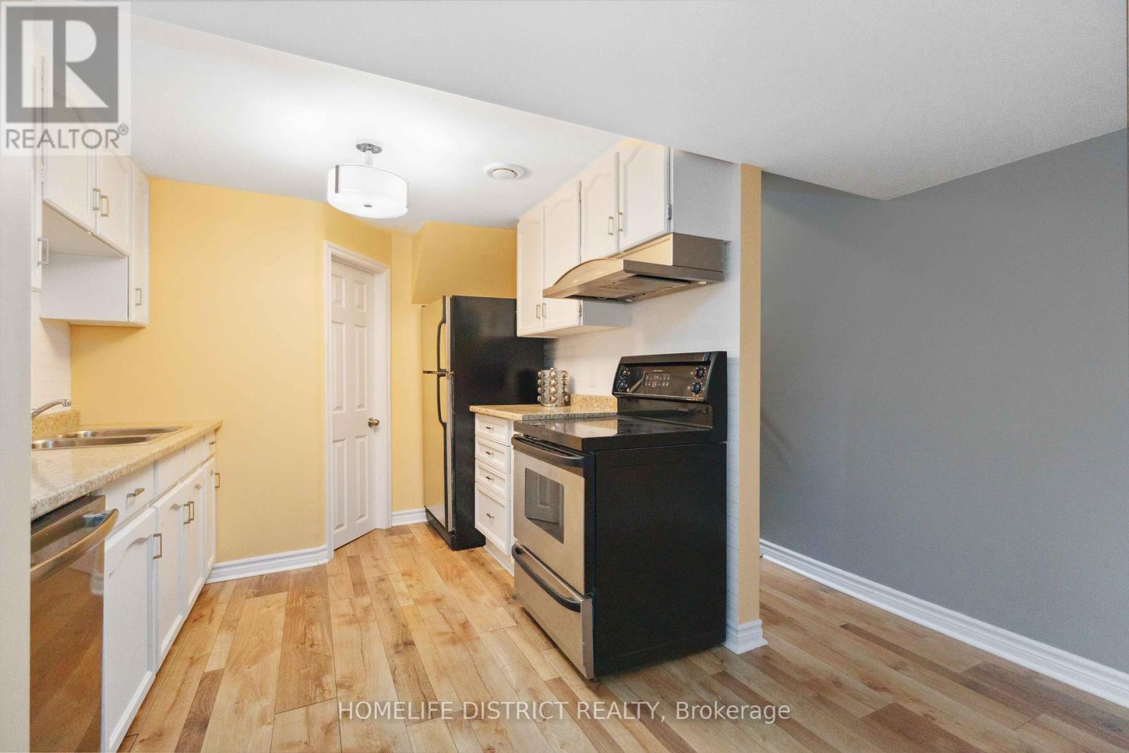 2 Bushford Street, Clarington (Courtice), Ontario  L1E 2A2 - Photo 9 - E12134289