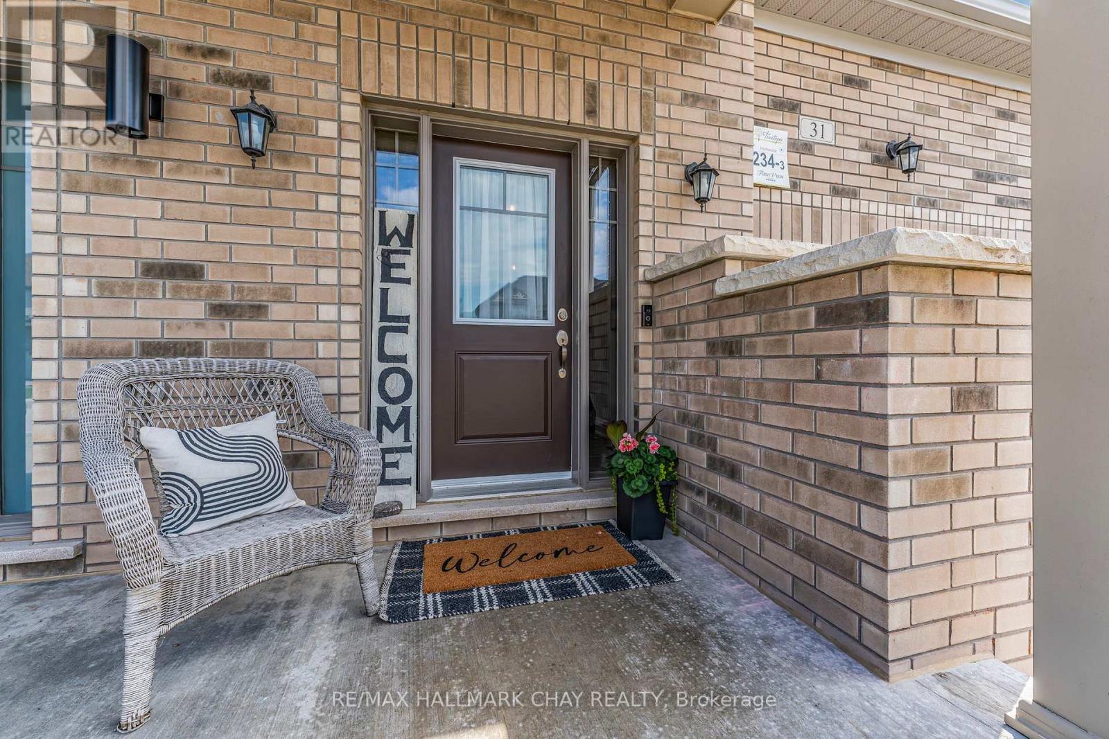 Property at 31 ARNOLD CRESCENT image 5