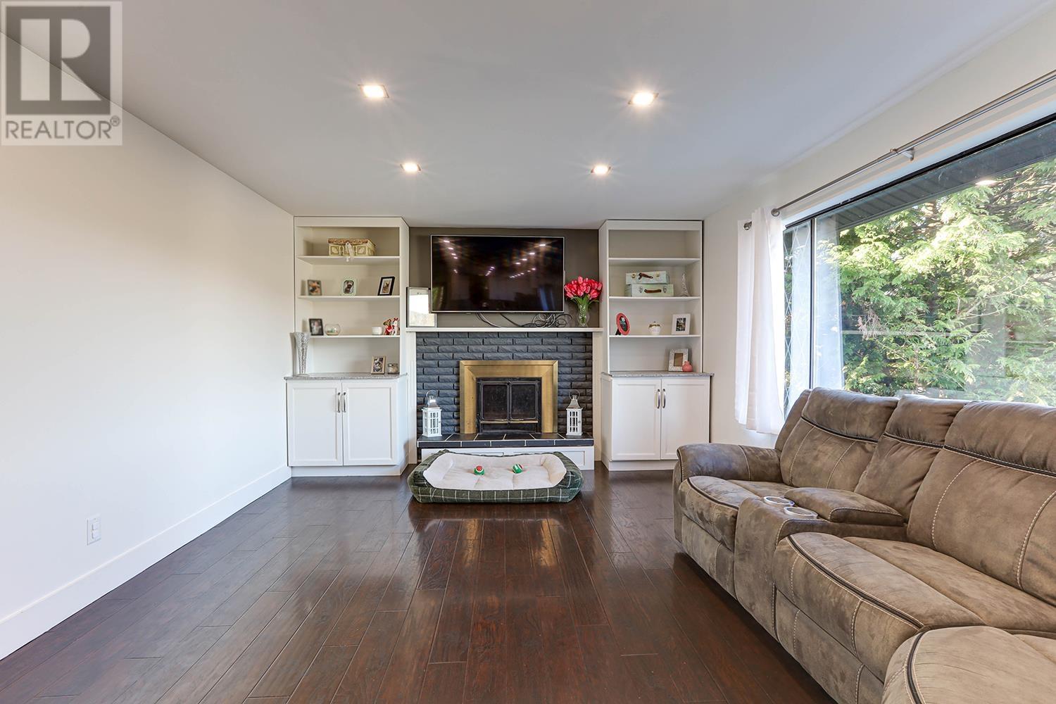 22764 124 Avenue, Maple Ridge, British Columbia  V2X 4K1 - Photo 4 - R2999156