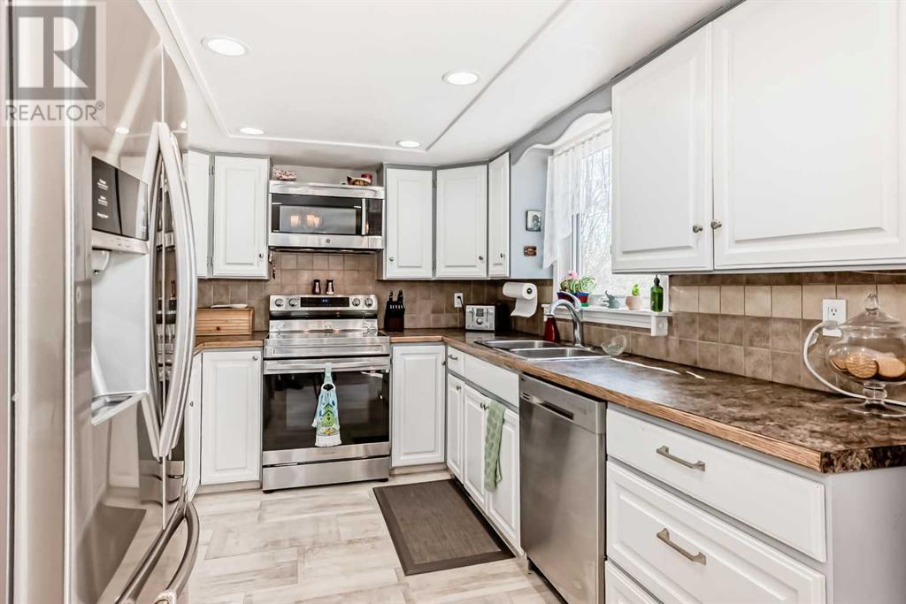 4, 55 Street Close, Stettler, Alberta  T0C 2L0 - Photo 8 - A2219163