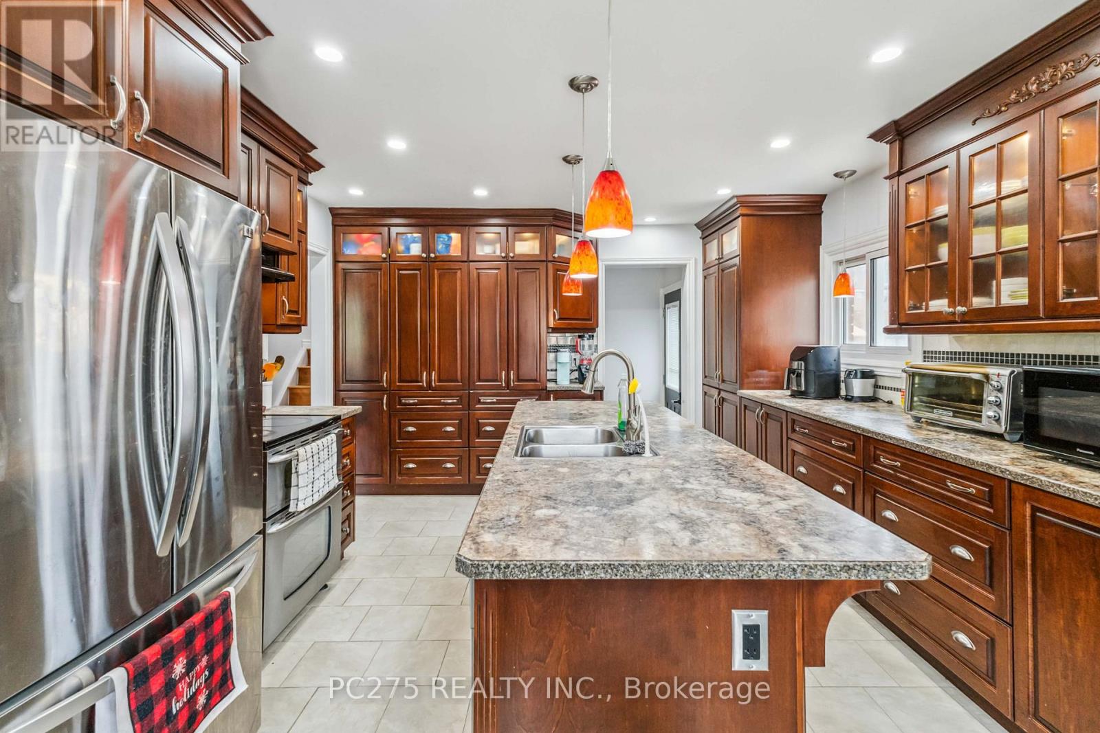 221 Admiral Drive, London East, Ontario  N5V 1H9 - Photo 11 - X12134439