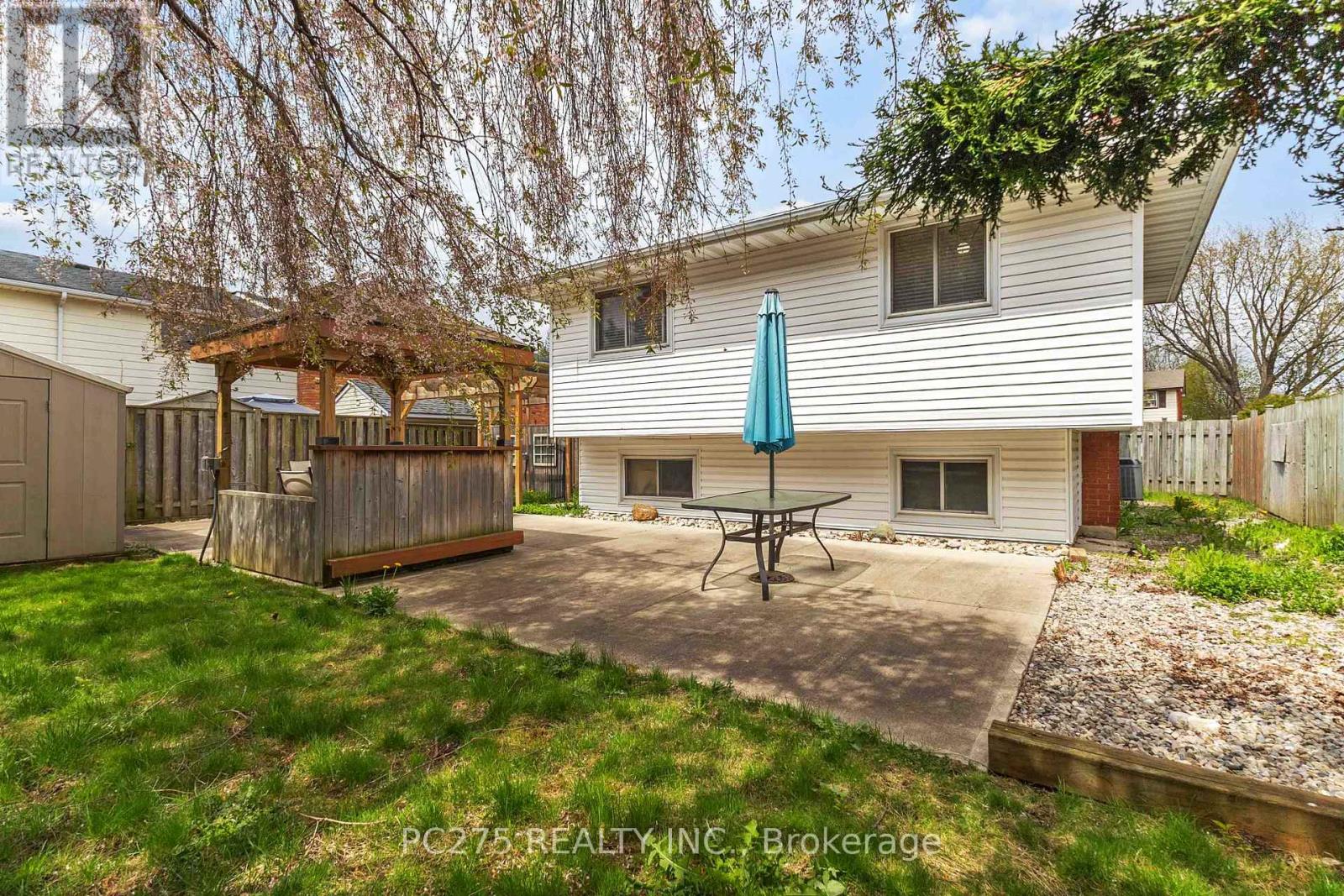 221 Admiral Drive, London East, Ontario  N5V 1H9 - Photo 30 - X12134439