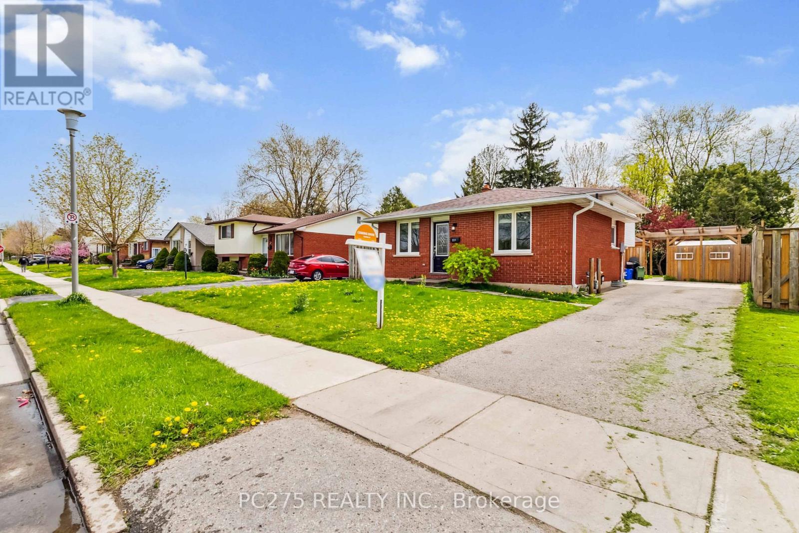 221 Admiral Drive, London East, Ontario  N5V 1H9 - Photo 4 - X12134439