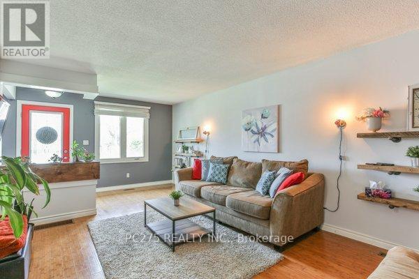 221 Admiral Drive, London East, Ontario  N5V 1H9 - Photo 5 - X12134439