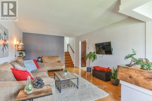 221 Admiral Drive, London East, Ontario  N5V 1H9 - Photo 7 - X12134439