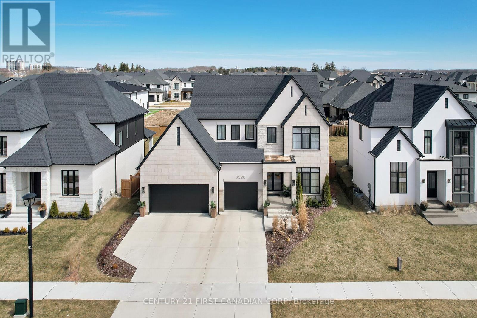 3520 Grand Oak Crossing