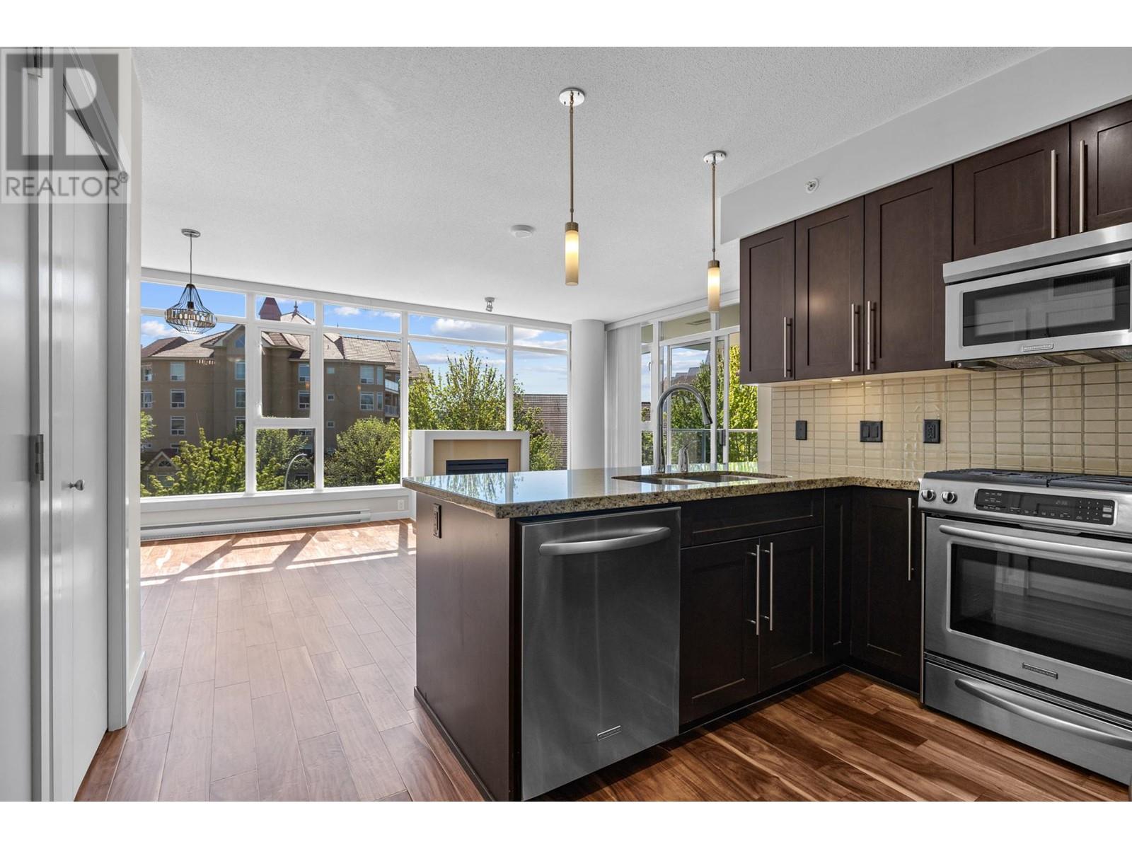 1075 Sunset Drive Unit# 407, Kelowna, British Columbia  V1Y 9Y9 - Photo 10 - 10346749