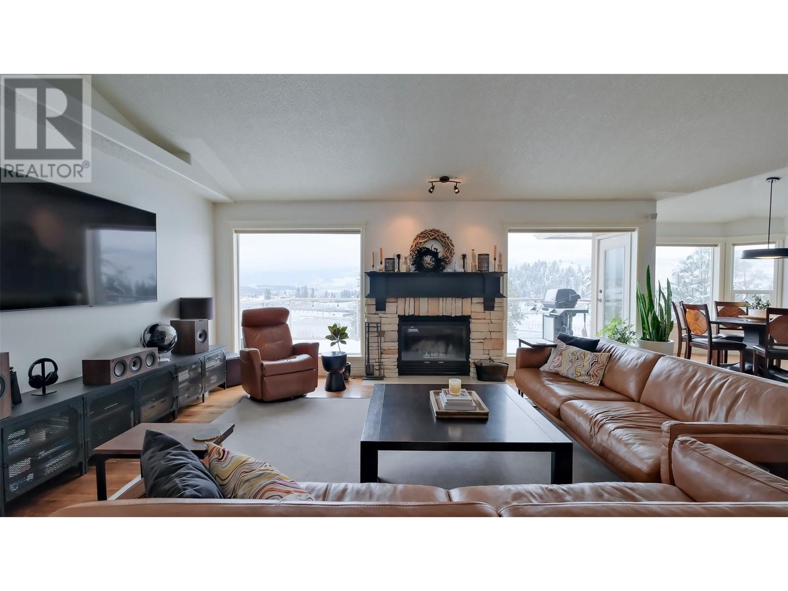 2377 Silver Place, Kelowna, British Columbia  V1V 1M9 - Photo 5 - 10347014