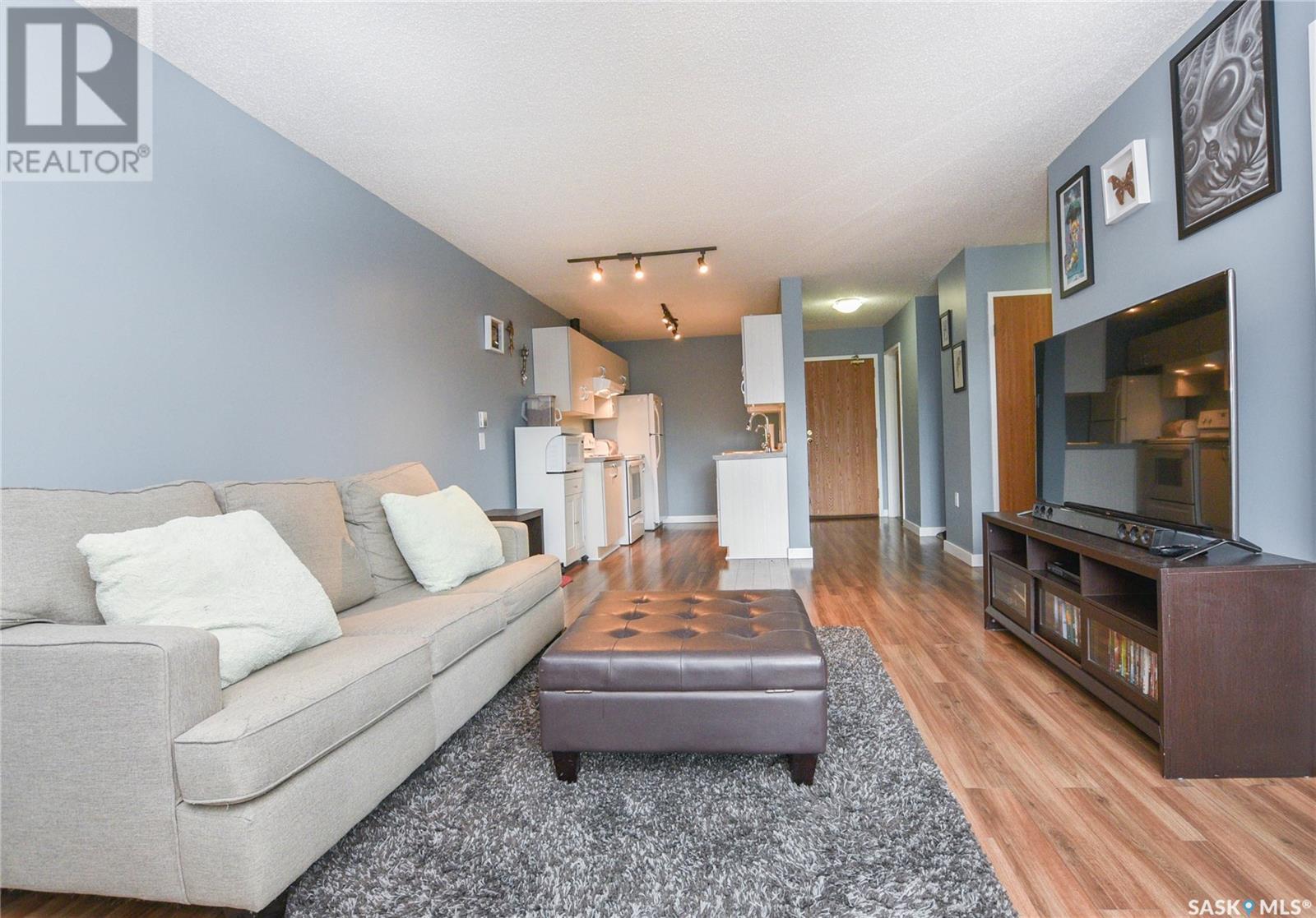 Property at 304 3410 Park STREET image 2