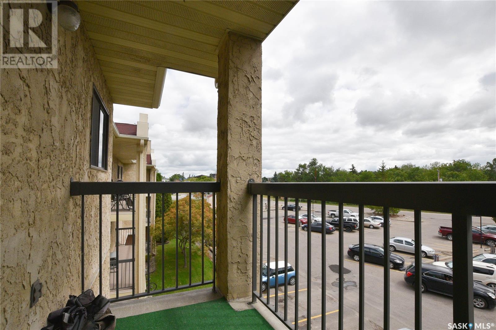 Property at 304 3410 Park STREET image 5