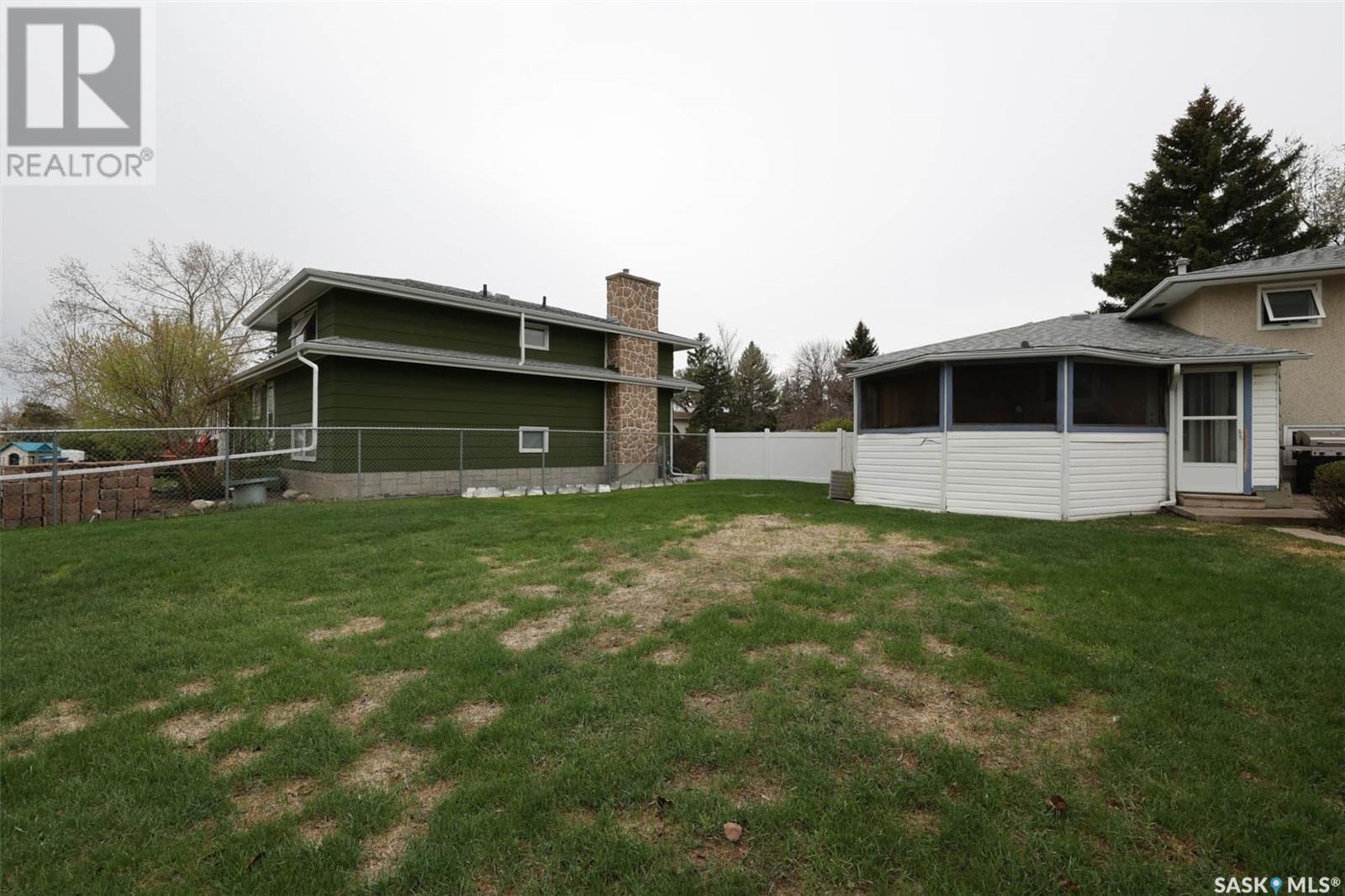 32 Dowie Bay, Regina, Saskatchewan  S4R 5W3 - Photo 35 - SK004980