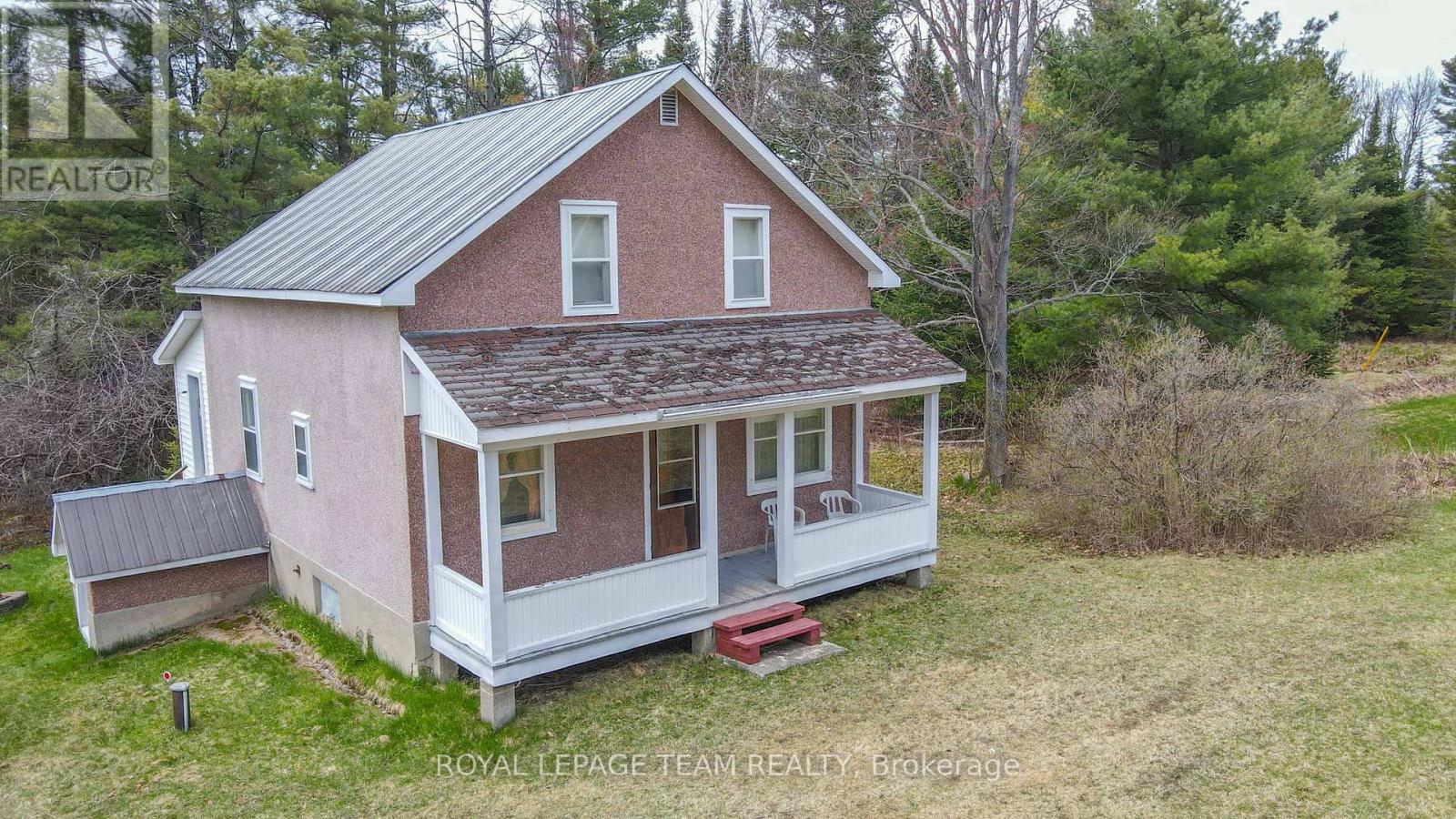 963 Wilno South Road S, Madawaska Valley, Ontario  K0J 2N0 - Photo 2 - X12134509