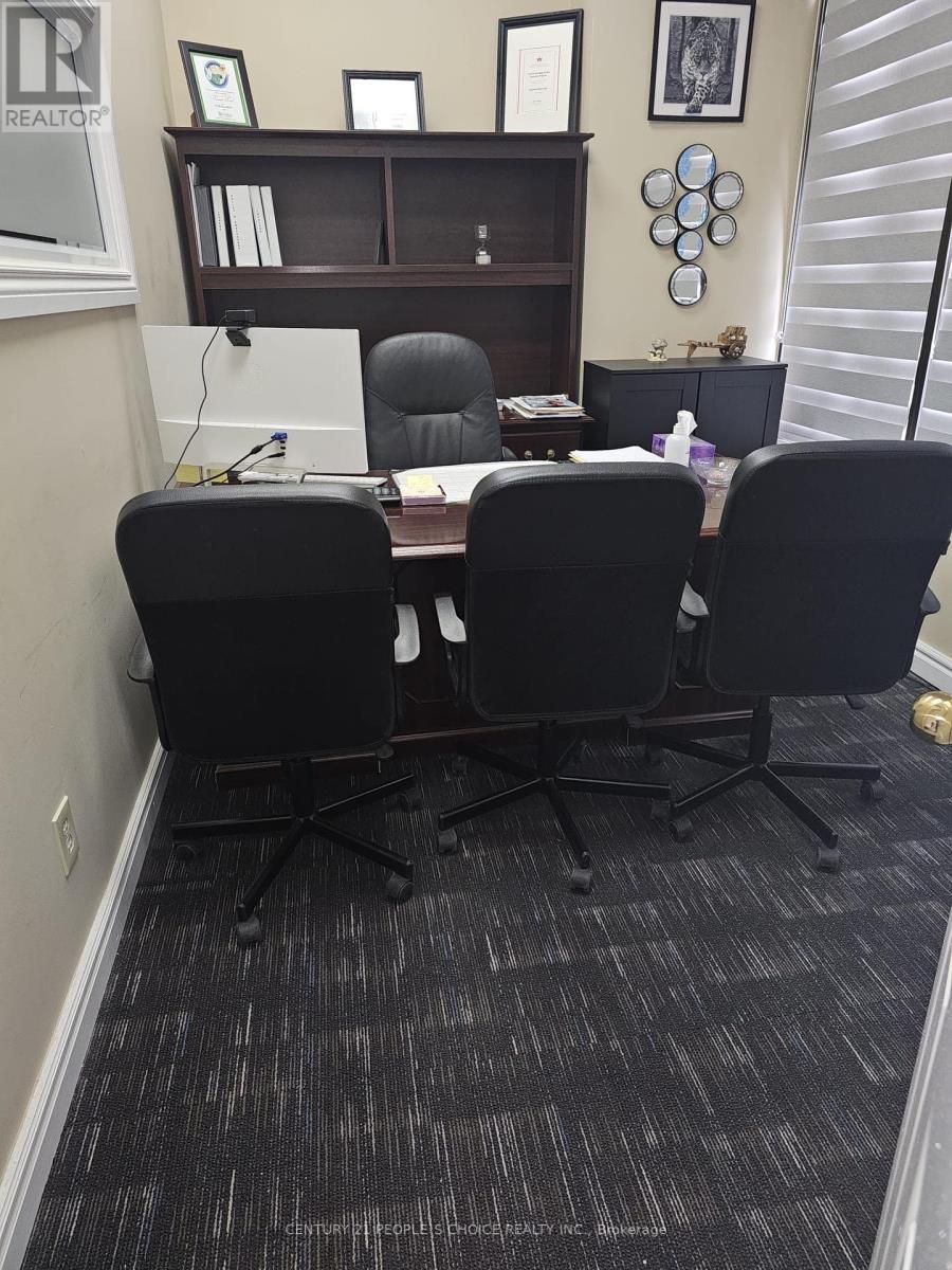 21 - 4801 Steeles Avenue W, Toronto (Humber Summit), Ontario  M9L 2W1 - Photo 17 - W12133150