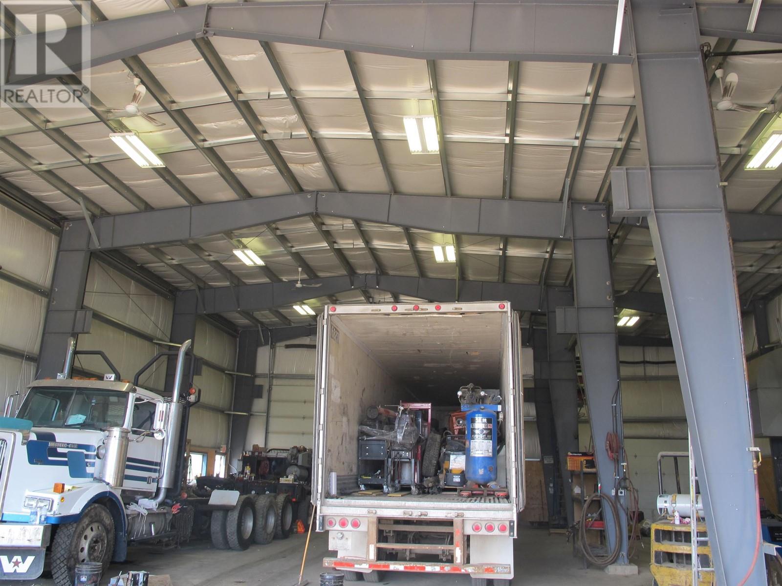 4581 Coquiwaldie Road, Mackenzie, British Columbia  V0J 2C0 - Photo 6 - C8068994