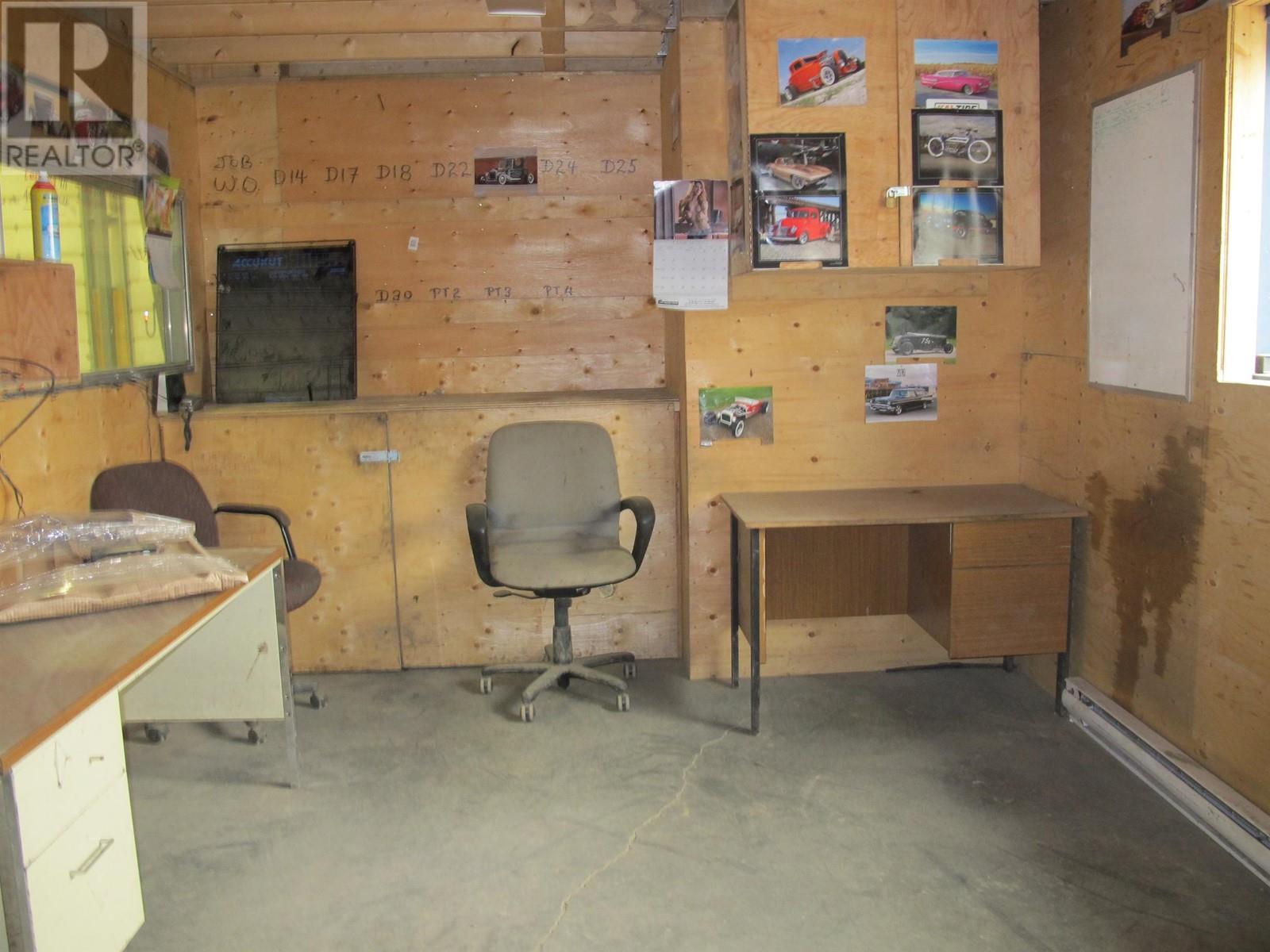 4581 Coquiwaldie Road, Mackenzie, British Columbia  V0J 2C0 - Photo 5 - C8068994