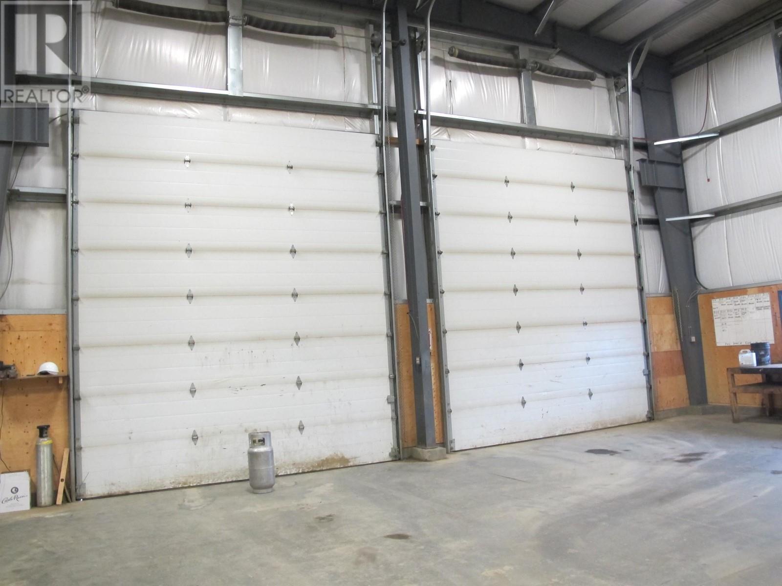 4581 Coquiwaldie Road, Mackenzie, British Columbia  V0J 2C0 - Photo 3 - C8068994