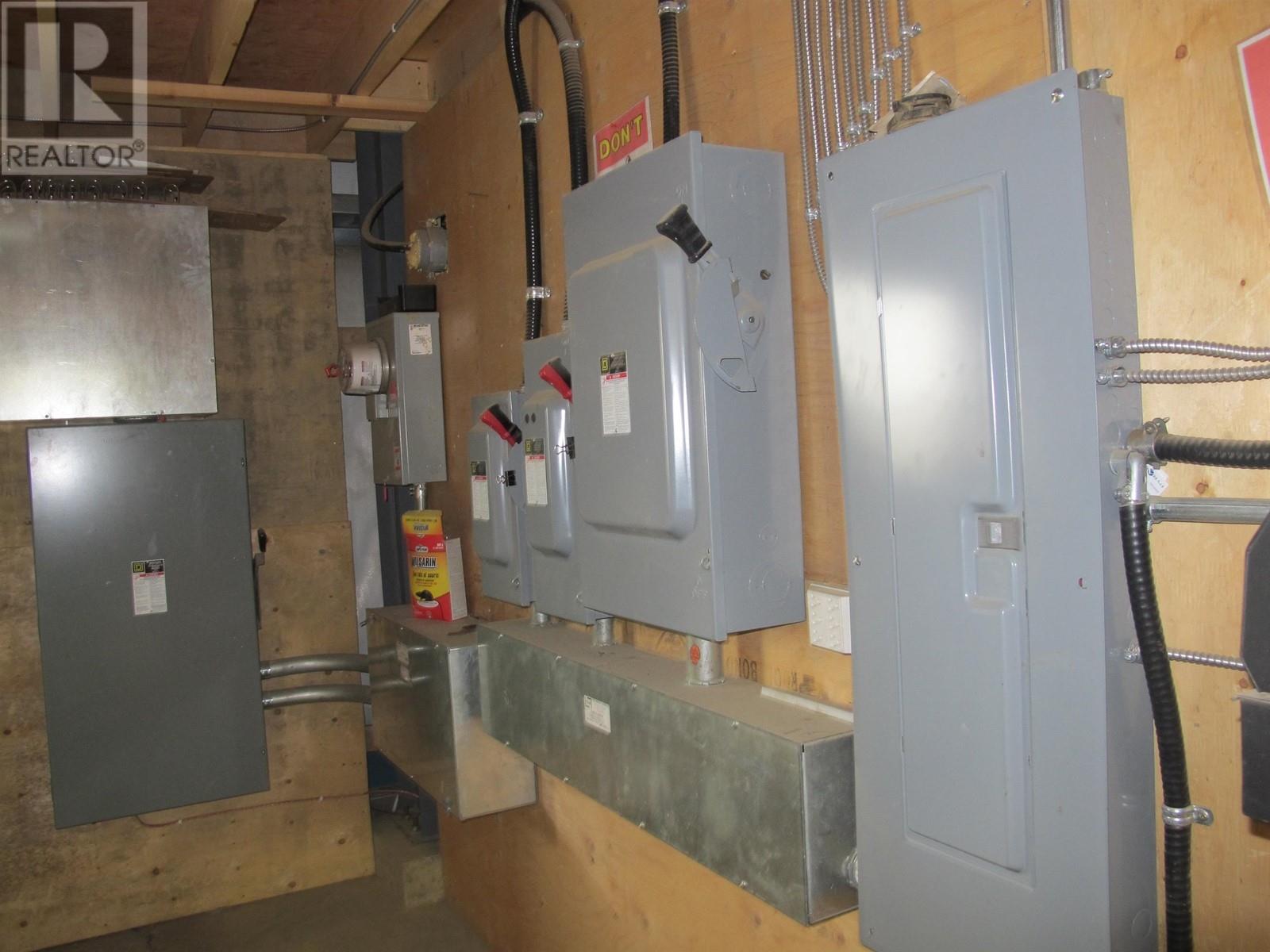 4581 Coquiwaldie Road, Mackenzie, British Columbia  V0J 2C0 - Photo 4 - C8068994