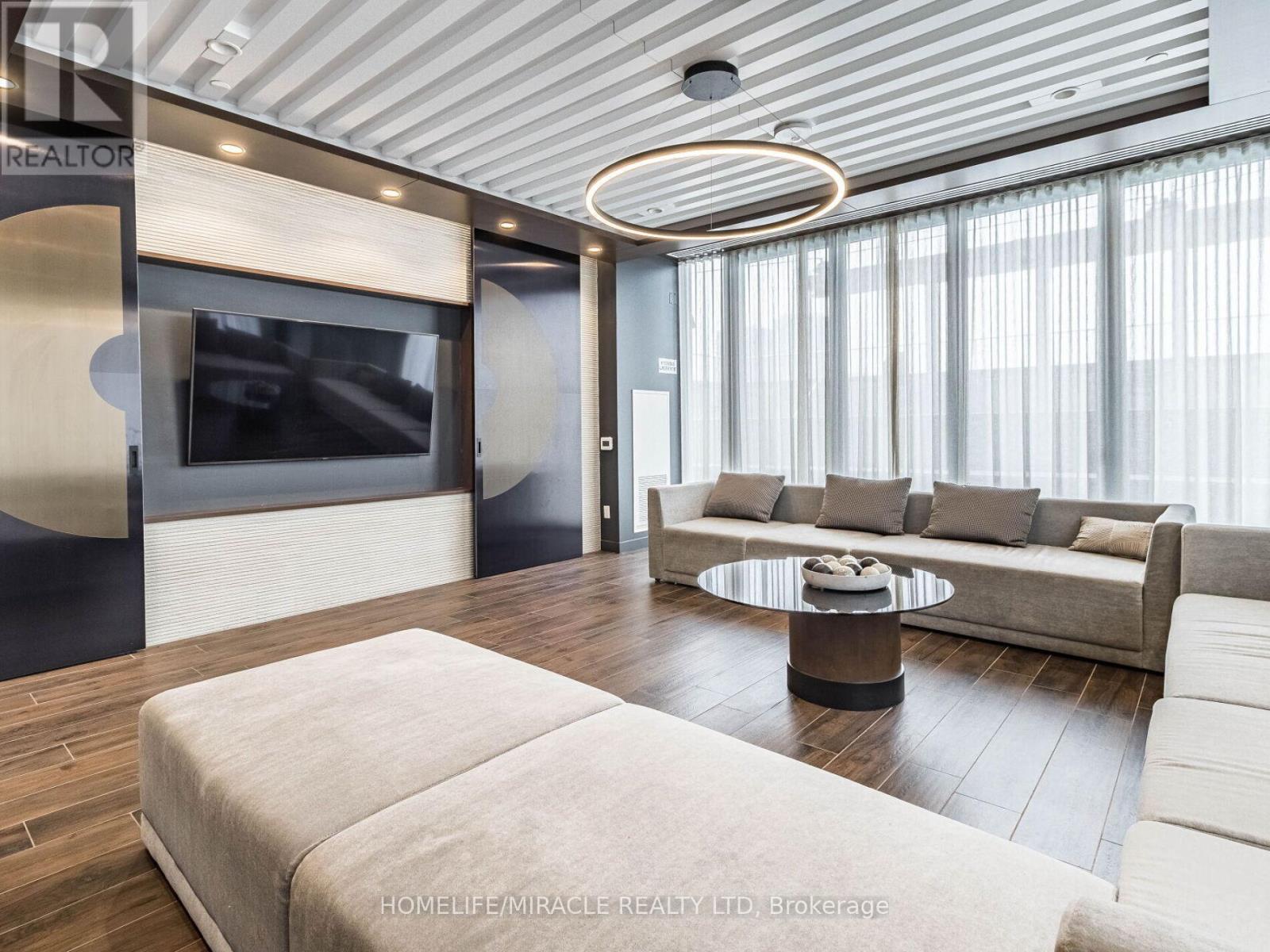 70 Annie Craig Drive, Toronto, Ontario  M8V 0G2 - Photo 23 - W12133901