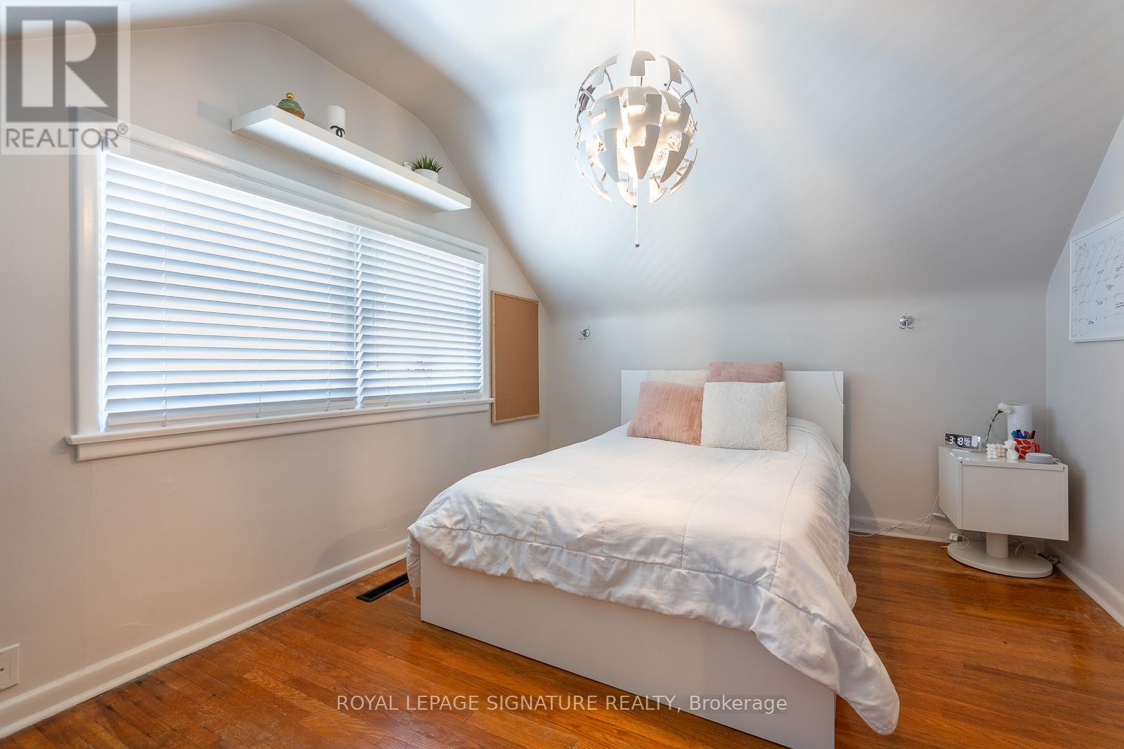 11 Coppermill Drive, Toronto, Ontario  M9W 3Z1 - Photo 21 - W12133994