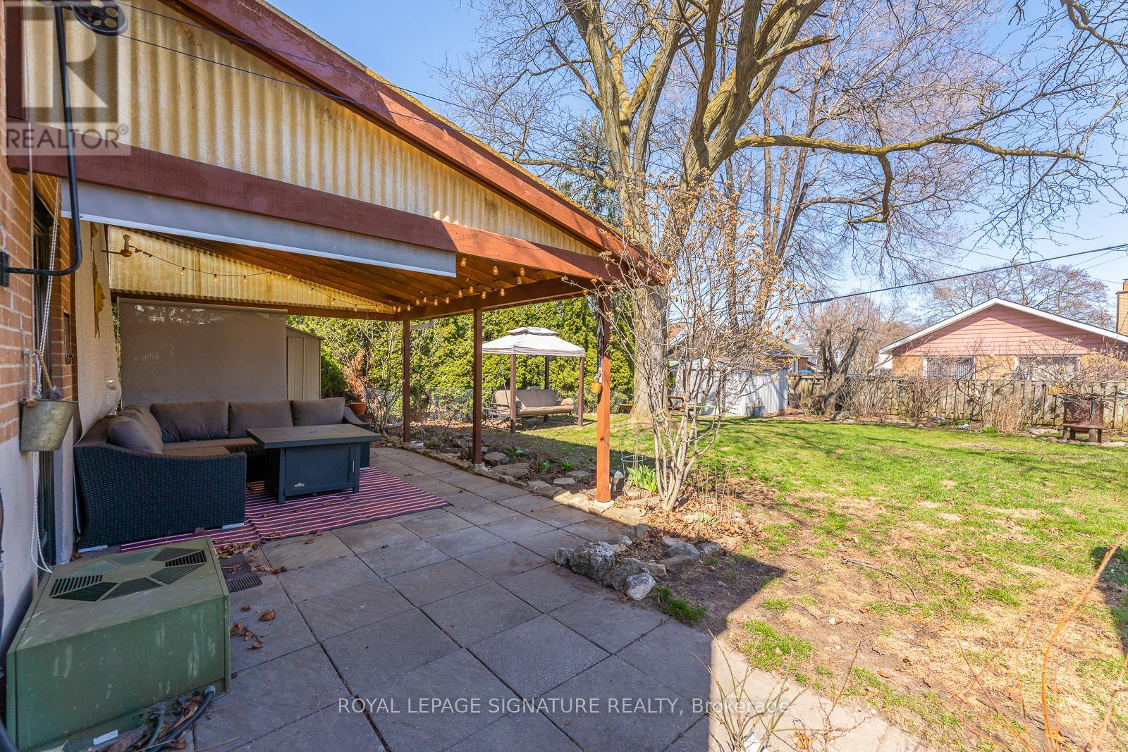 11 Coppermill Drive, Toronto, Ontario  M9W 3Z1 - Photo 4 - W12133994