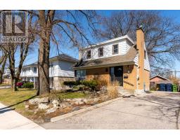 11 COPPERMILL DRIVE, Toronto, Ontario