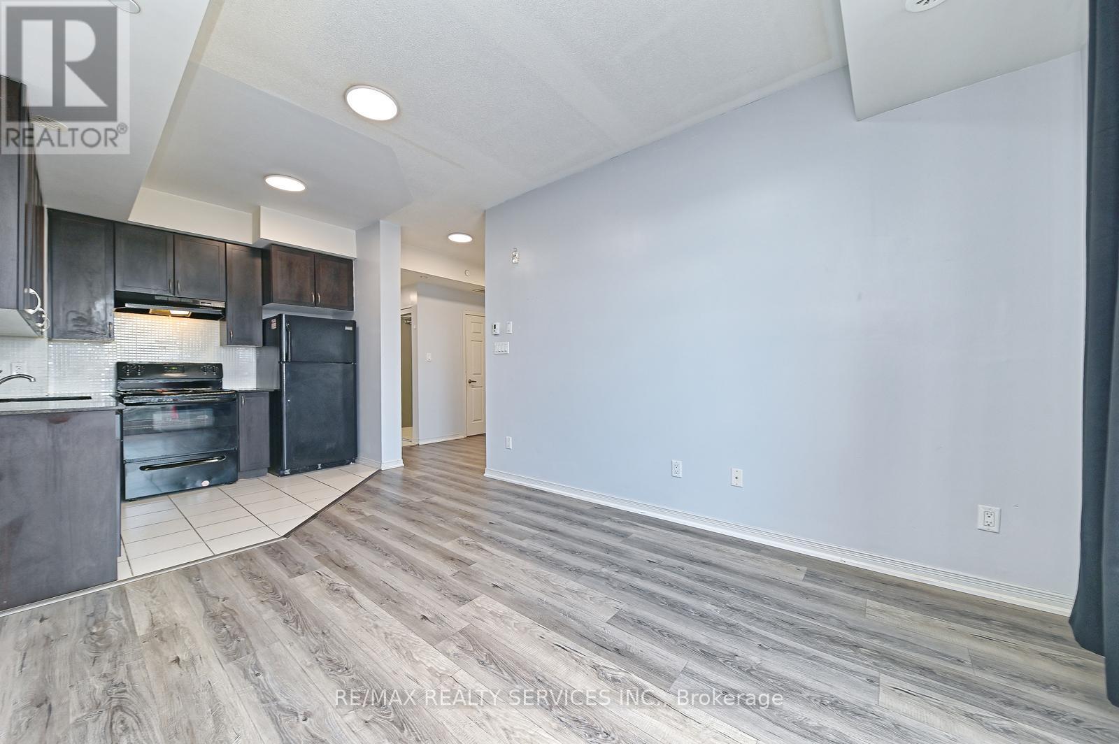411 - 50 Sky Harbour Drive, Brampton, Ontario  L6Y 6B8 - Photo 23 - W12133995