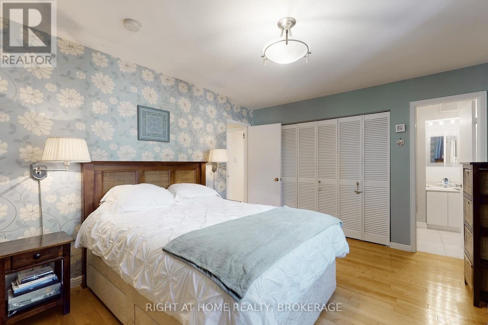 496 Tipperton Crescent, Oakville, Ontario  L6L 5C9 - Photo 20 - W12134010