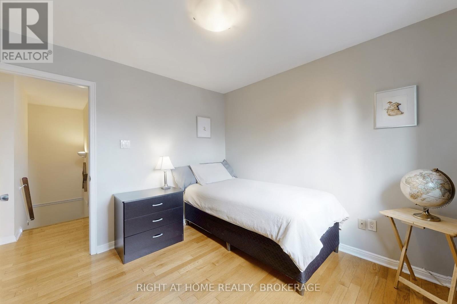 496 Tipperton Crescent, Oakville, Ontario  L6L 5C9 - Photo 26 - W12134010