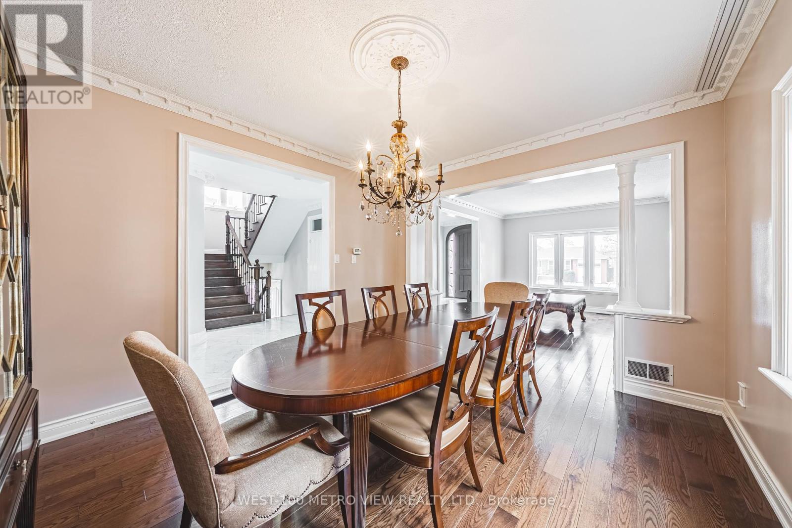 589 Glen Park Avenue, Toronto, Ontario  M6B 2G4 - Photo 11 - W12134091