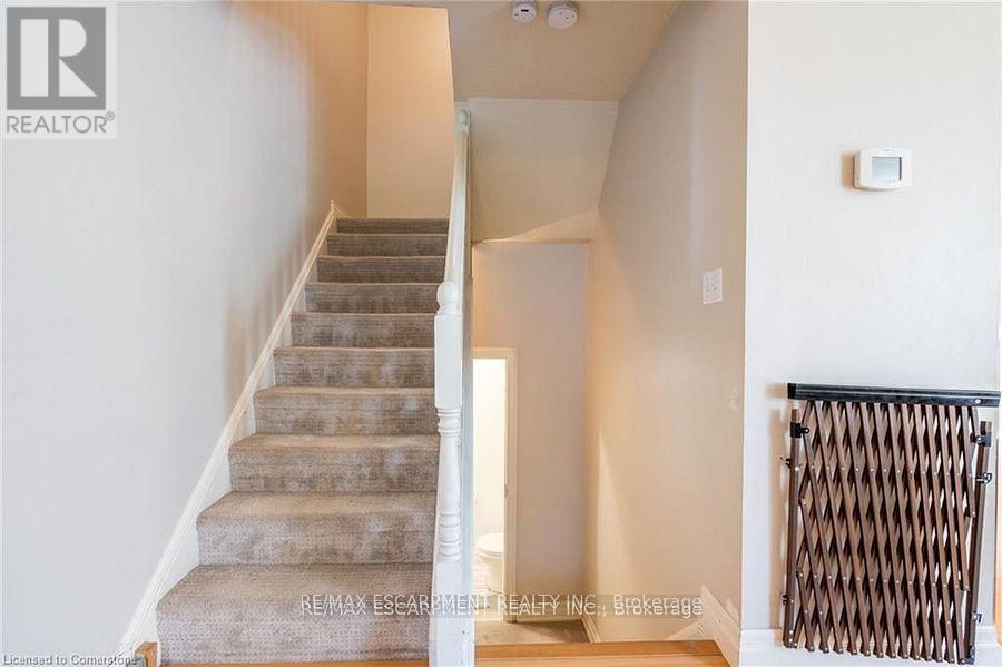 3 - 657 Francis Road, Burlington, Ontario  L7T 3X6 - Photo 10 - W12134097