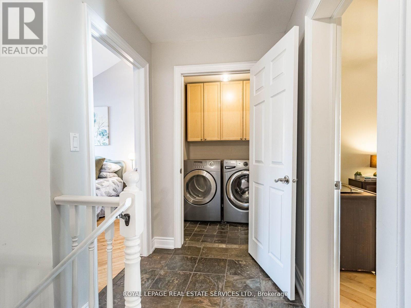 39 Clarence Street, Brampton, Ontario  L6W 1S2 - Photo 25 - W12134134
