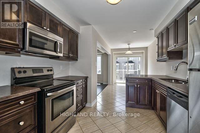 4 - 265 Ellen Davidson Drive, Oakville, Ontario  L6M 0V4 - Photo 8 - W12134137