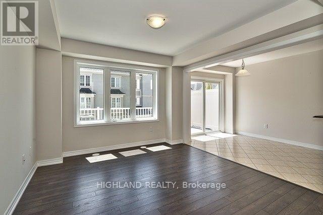 4 - 265 Ellen Davidson Drive, Oakville, Ontario  L6M 0V4 - Photo 9 - W12134137