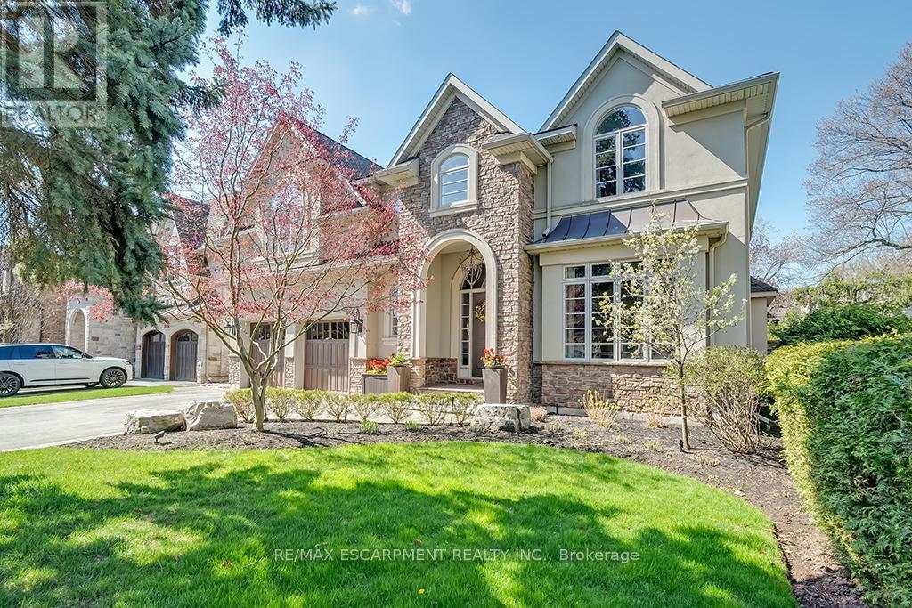 Property at 246 POMONA AVENUE image 2