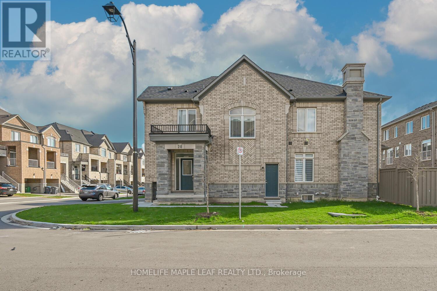 Property at 28 GEMMA PLACE image 3