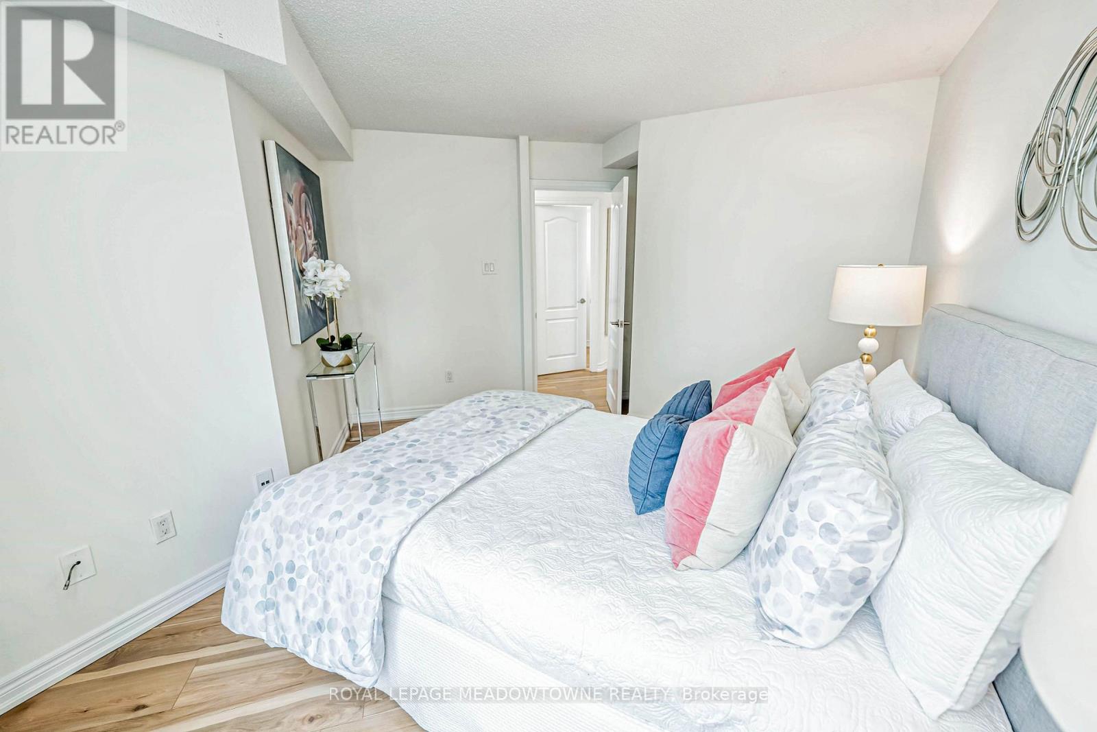 908 - 3650 Kaneff Crescent, Mississauga, Ontario  L5A 4A1 - Photo 34 - W12134229