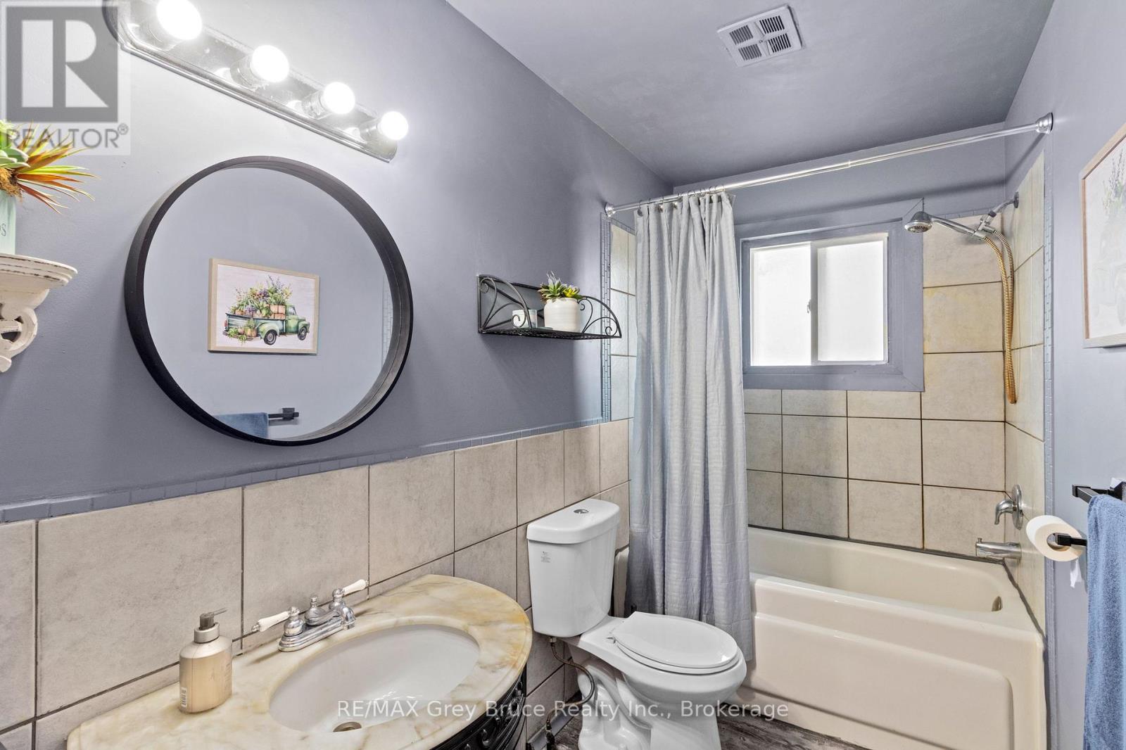 36 Thomas Street W, Arran-Elderslie, Ontario  N0H 1A0 - Photo 12 - X12134591