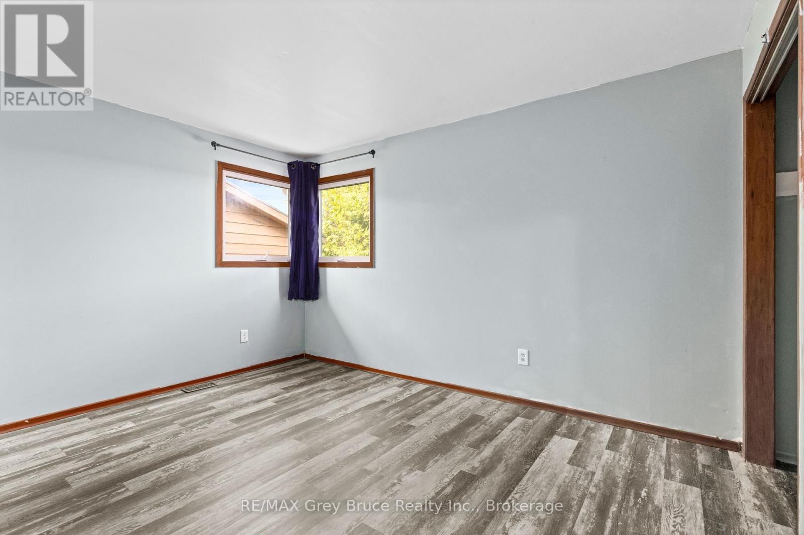 36 Thomas Street W, Arran-Elderslie, Ontario  N0H 1A0 - Photo 15 - X12134591