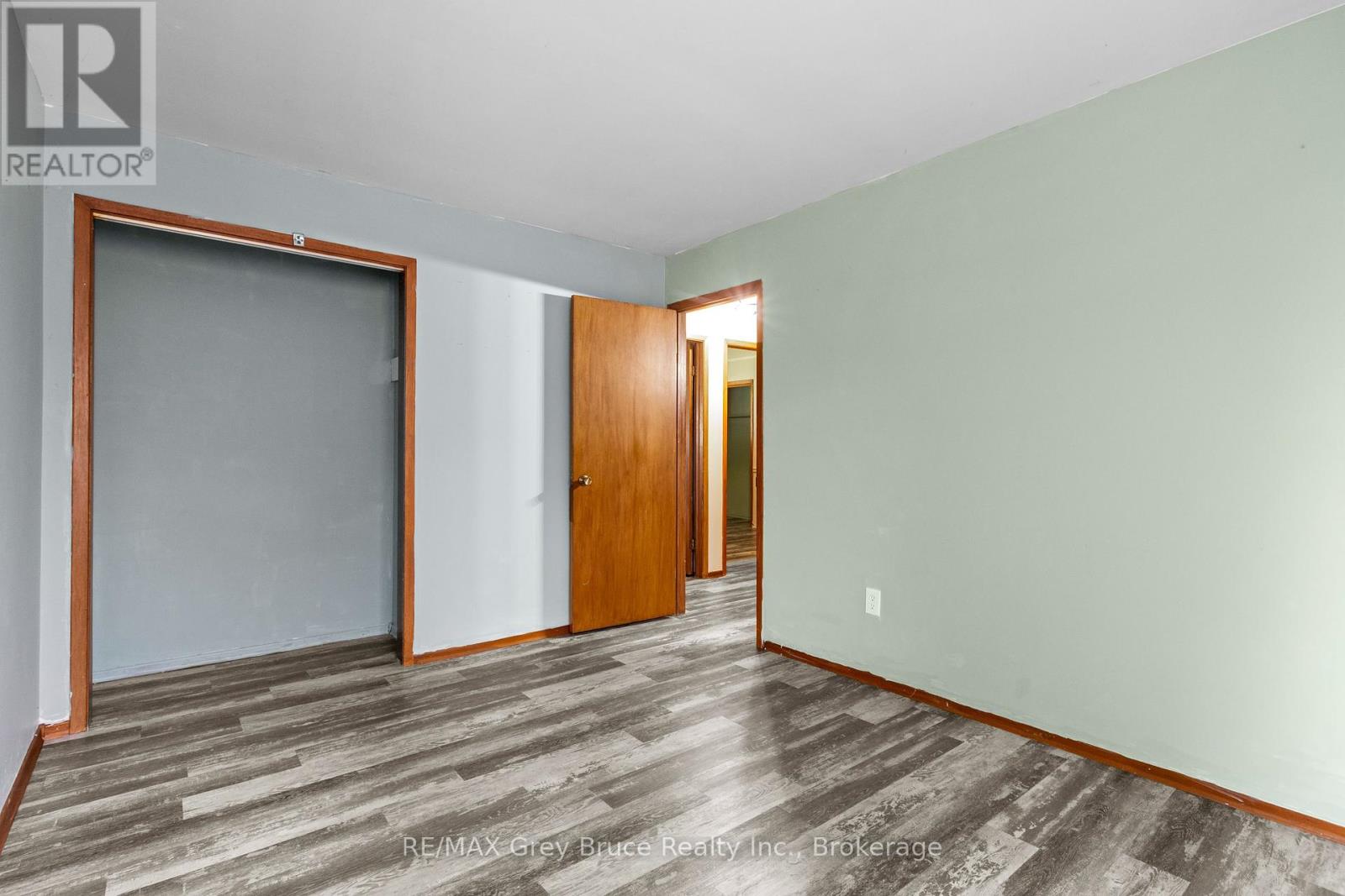 36 Thomas Street W, Arran-Elderslie, Ontario  N0H 1A0 - Photo 16 - X12134591