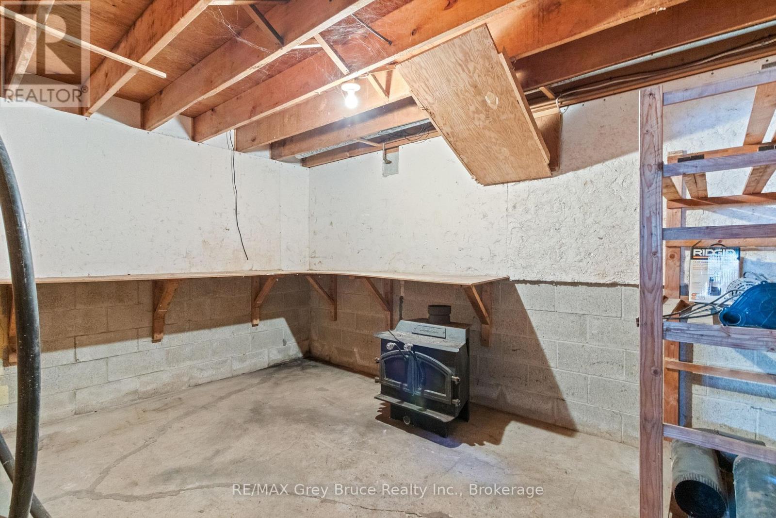 36 Thomas Street W, Arran-Elderslie, Ontario  N0H 1A0 - Photo 31 - X12134591